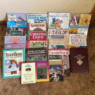 VARIETY OF READING MATERIAL