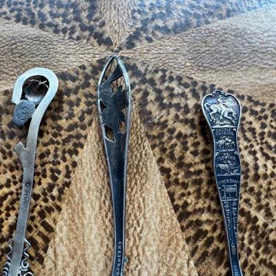 VINTAGE STERLING SILVER COLLECTORS SPOONS
