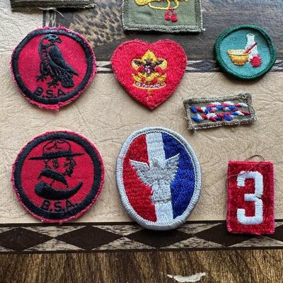 VINTAGE BOY SCOUTS PATCHES AND MERIT BADGES