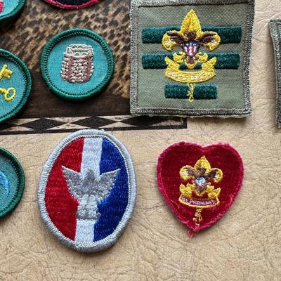 VINTAGE BOY SCOUTS PATCHES AND MERIT BADGES
