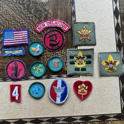 VINTAGE BOY SCOUTS PATCHES AND MERIT BADGES
