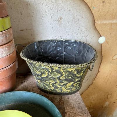 SMALL TERRACOTTA PLANTERS AND MORE