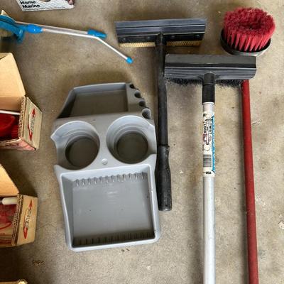 JET X POWER WASHERS, CENTER CONSOLE ORGANIZER WITH CUP HOLDERS AND SQUEEGEES