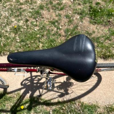 VINTAGE NISHIKI INTERNATIONAL TOURING BIKE