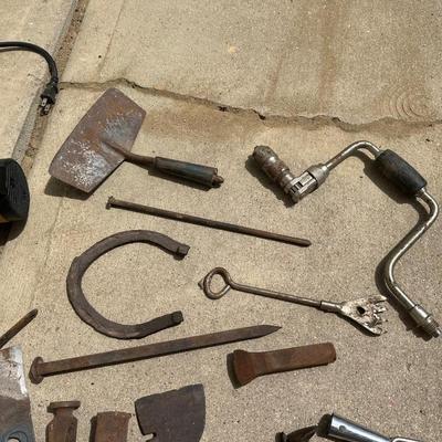 ELECTRIC CHAIN SAW, WEDGES, AXE HEADS, HAND TOOLS, ETC