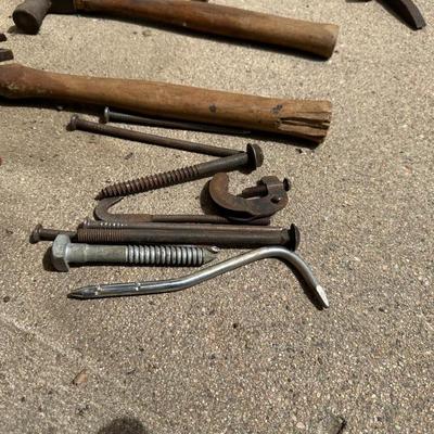 ELECTRIC CHAIN SAW, WEDGES, AXE HEADS, HAND TOOLS, ETC