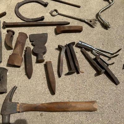 ELECTRIC CHAIN SAW, WEDGES, AXE HEADS, HAND TOOLS, ETC
