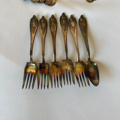 SILVER PLATED FLATWARE MIXED LOT