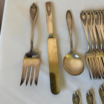SILVER PLATED FLATWARE MIXED LOT