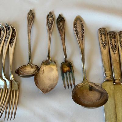SILVER PLATED FLATWARE MIXED LOT