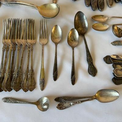 SILVER PLATED FLATWARE MIXED LOT