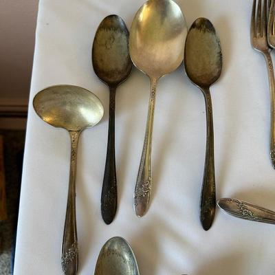 SILVER PLATED FLATWARE MIXED LOT