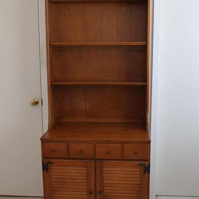 Thomasville Maple Shutter Cabinet W/ Bookcase Early American Vintage