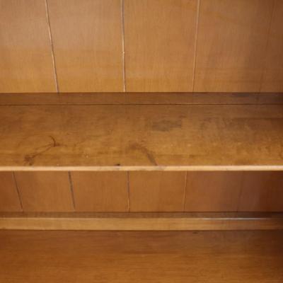 Thomasville Maple Shutter Cabinet W/ Bookcase Early American Vintage