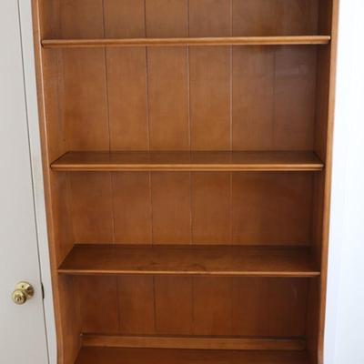 Thomasville Maple Shutter Cabinet W/ Bookcase Early American Vintage