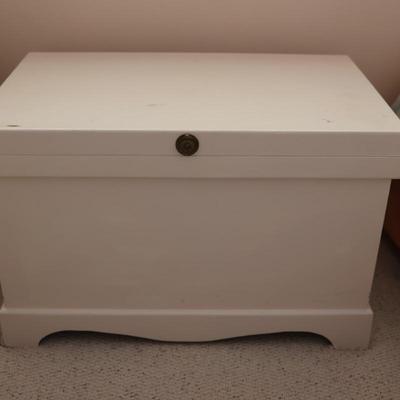 White Wood Chest