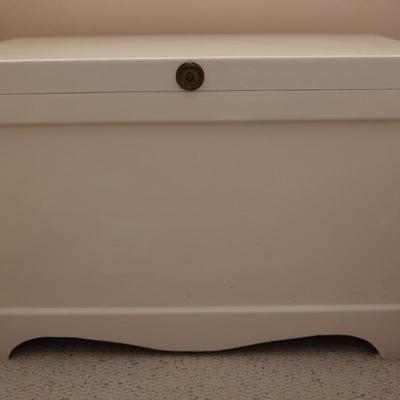 White Wood Chest