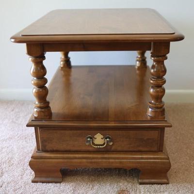 ETHAN ALLEN Heirloom Maple Colonial Early American Accent End Table