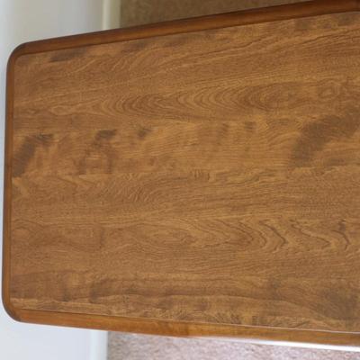 ETHAN ALLEN Heirloom Maple Colonial Early American Accent End Table