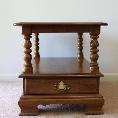 ETHAN ALLEN Heirloom Maple Colonial Early American Accent End Table