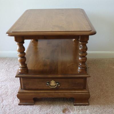 ETHAN ALLEN Heirloom Maple Colonial Early American Accent End Table