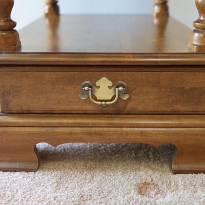 ETHAN ALLEN Heirloom Maple Colonial Early American Accent End Table