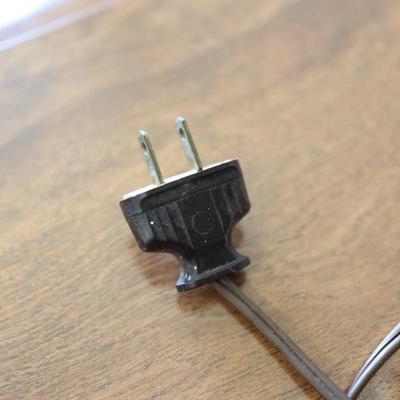 Classical Hollywood Regency Style Brass Table Lamp