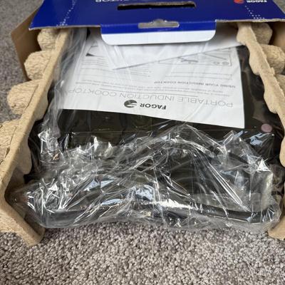 NIB Fagor Portable Induction Cooktop (GB2-BM)