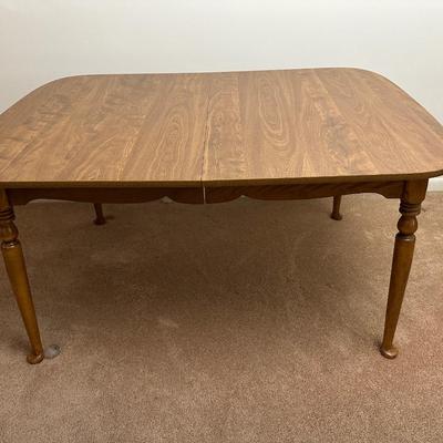 Ethan Allen Maple Dining Set with Six Chairs and One Leaf