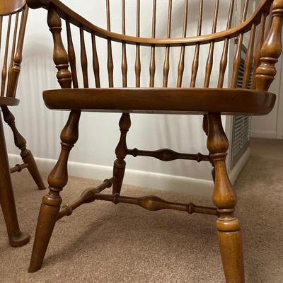 Ethan Allen Maple Dining Set with Six Chairs and One Leaf