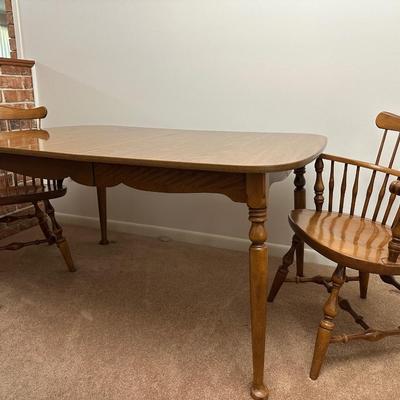 Ethan Allen Maple Dining Set with Six Chairs and One Leaf
