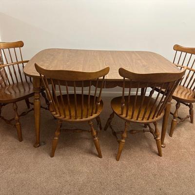 Ethan Allen Maple Dining Set with Six Chairs and One Leaf