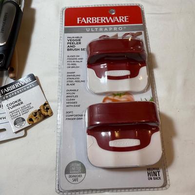 NIB Kitchen Utensils and More (GB2-BM)