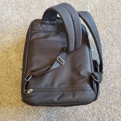 Travel Bags by Tommy Bahama, Fossil & More (GB2-KD)