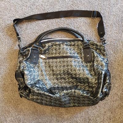 Travel Bags by Tommy Bahama, Fossil & More (GB2-KD)