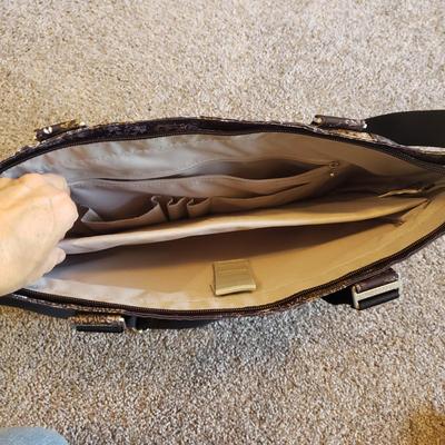 Travel Bags by Tommy Bahama, Fossil & More (GB2-KD)