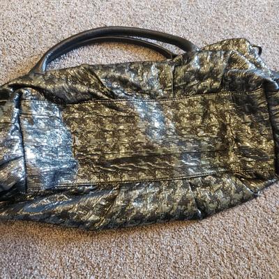 Travel Bags by Tommy Bahama, Fossil & More (GB2-KD)
