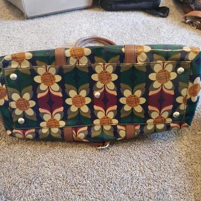 Travel Bags by Tommy Bahama, Fossil & More (GB2-KD)