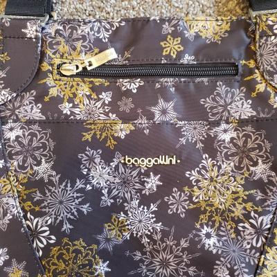 Travel Bags by Tommy Bahama, Fossil & More (GB2-KD)