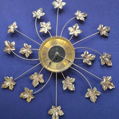 MCM Welby Xlarge Starburst Leaves