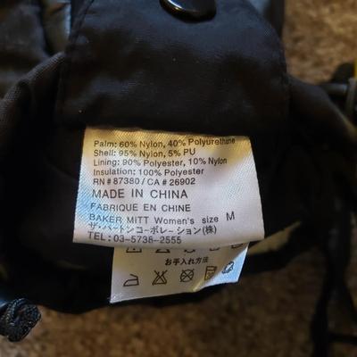 Women's Marmot Windstopper Pants (L), Burton Mittens and Polartec Insulated Pants (GB1-KD)