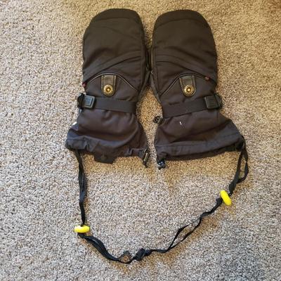 Women's Marmot Windstopper Pants (L), Burton Mittens and Polartec Insulated Pants (GB1-KD)