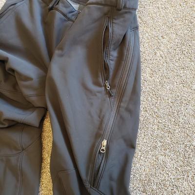 Women's Marmot Windstopper Pants (L), Burton Mittens and Polartec Insulated Pants (GB1-KD)
