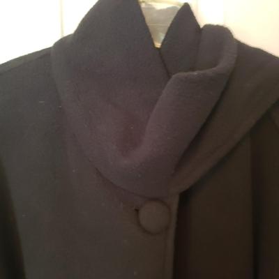 Maralyse Ferree, Eileen Fisher, East 5th Cozy Fleece Jackets and More (GB1-KD)