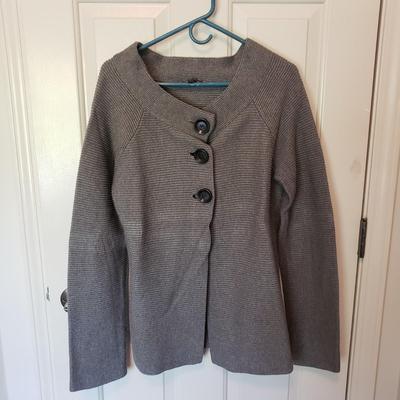 Maralyse Ferree, Eileen Fisher, East 5th Cozy Fleece Jackets and More (GB1-KD)