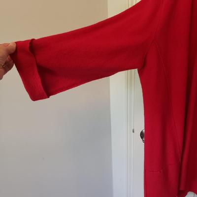 Maralyse Ferree, Eileen Fisher, East 5th Cozy Fleece Jackets and More (GB1-KD)