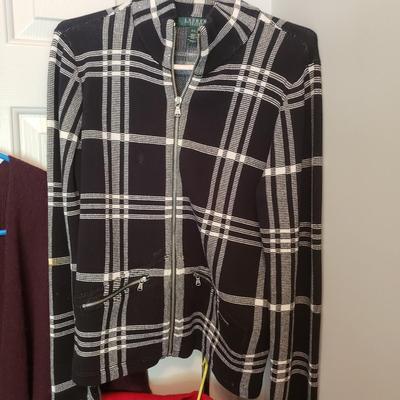Maralyse Ferree, Eileen Fisher, East 5th Cozy Fleece Jackets and More (GB1-KD)