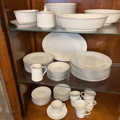 Vintage 54 Piece Noritake 6450 Reina China Dinnerware Set