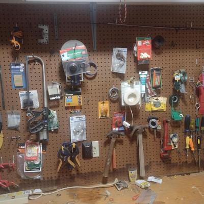 Entire Contents of Tools (Excludes Peg Board) See all Pictures