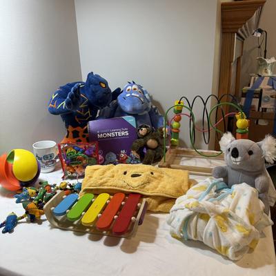Baby Items: Toys, Stuffies and More (D-BM)